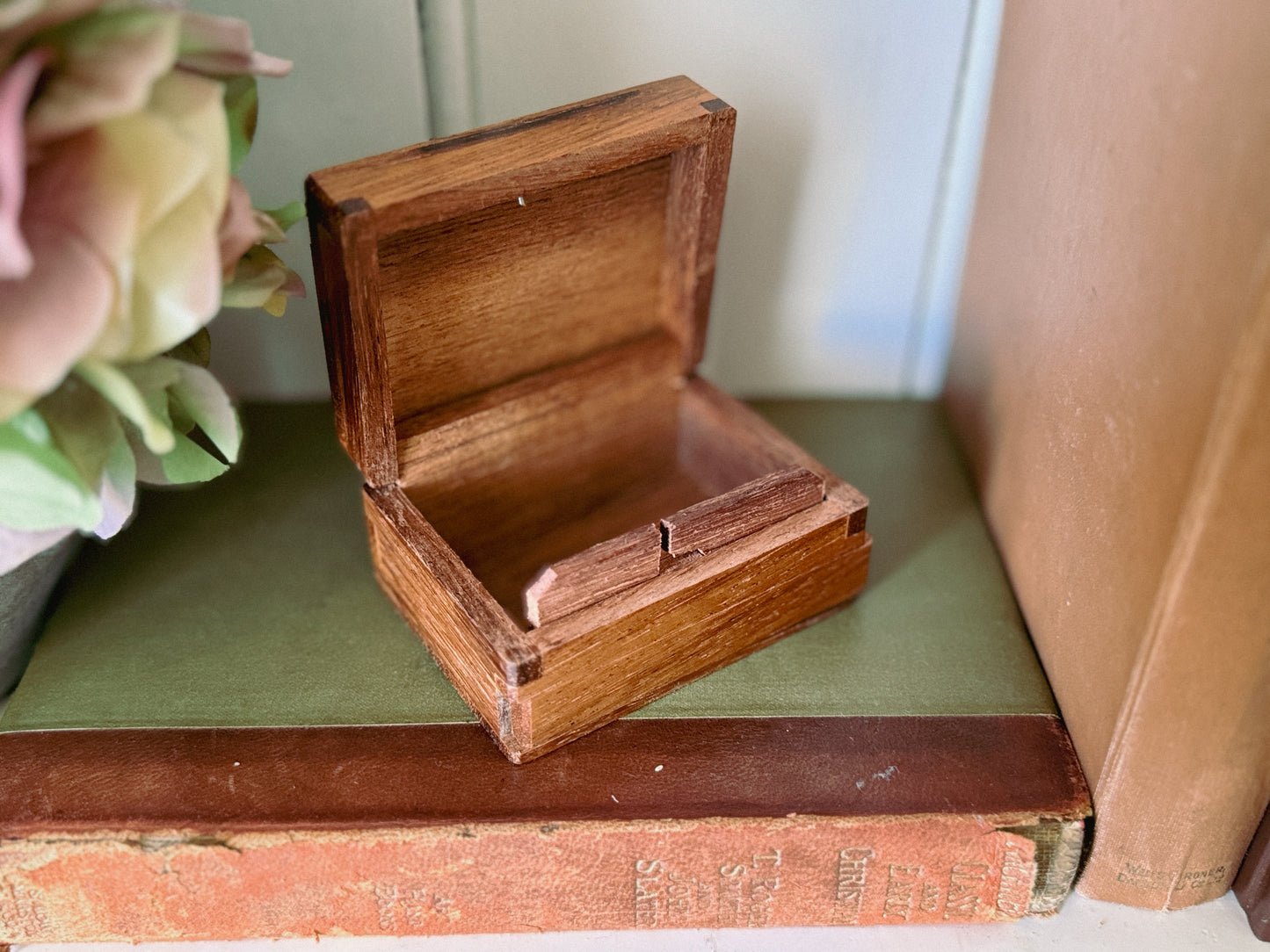 Handmade Inlaid Dragon Box